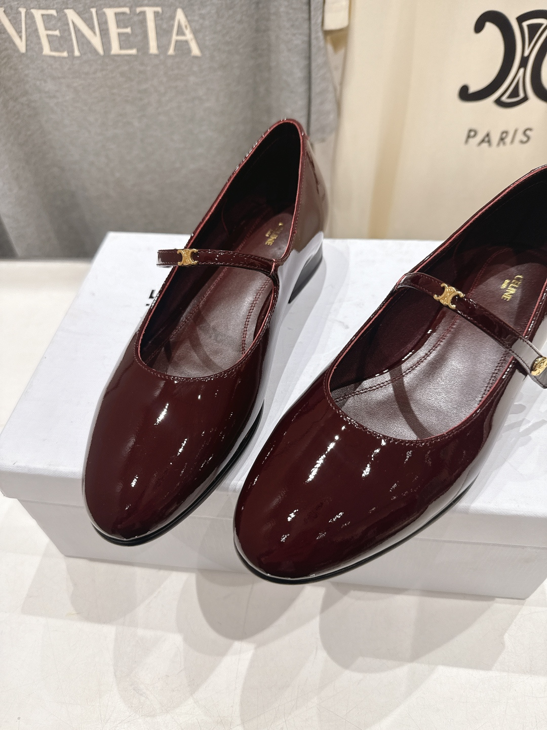 高版本出厂 CELINE*赛琳F032 2026ss思琳新款玛丽珍平底鞋乐福鞋单鞋网红爆款来袭！各大网红