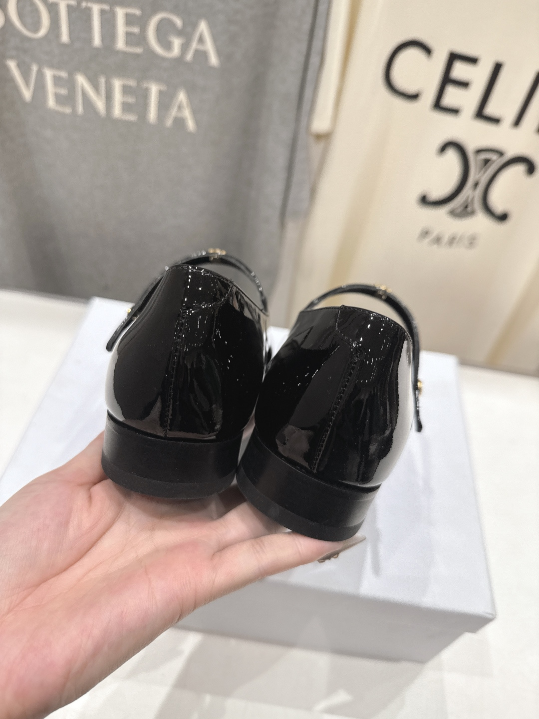 高版本出厂 CELINE*赛琳F032 2026ss思琳新款玛丽珍平底鞋乐福鞋单鞋网红爆款来袭！各大网红