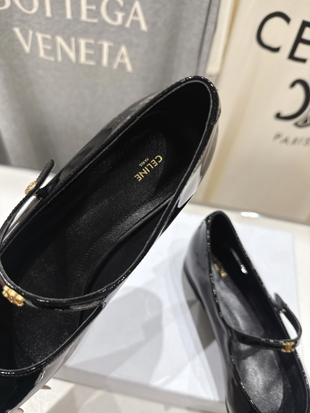 高版本出厂 CELINE*赛琳F032 2026ss思琳新款玛丽珍平底鞋乐福鞋单鞋网红爆款来袭！各大网红