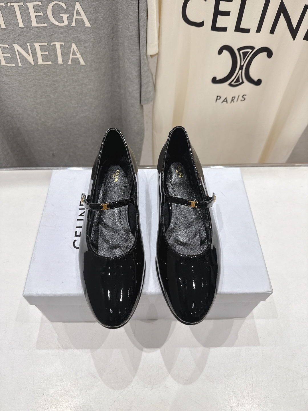 高版本出厂 CELINE*赛琳F032 2026ss思琳新款玛丽珍平底鞋乐福鞋单鞋网红爆款来袭！各大网红