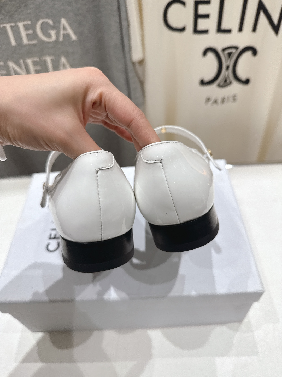 高版本出厂 CELINE*赛琳F032 2026ss思琳新款玛丽珍平底鞋乐福鞋单鞋网红爆款来袭！各大网红