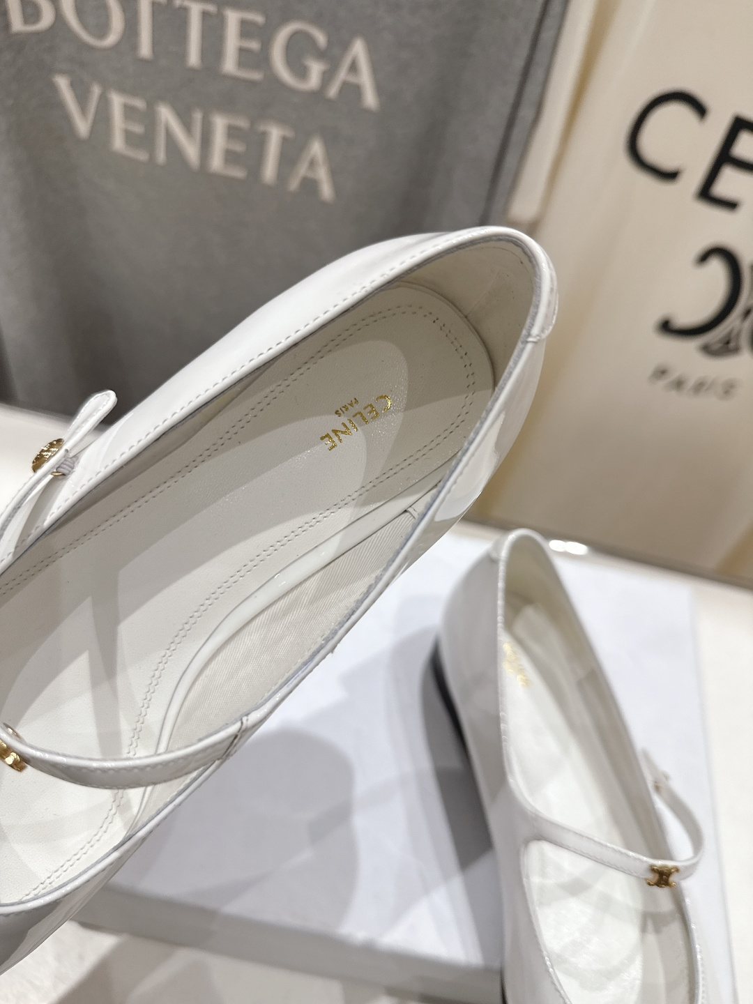 高版本出厂 CELINE*赛琳F032 2026ss思琳新款玛丽珍平底鞋乐福鞋单鞋网红爆款来袭！各大网红