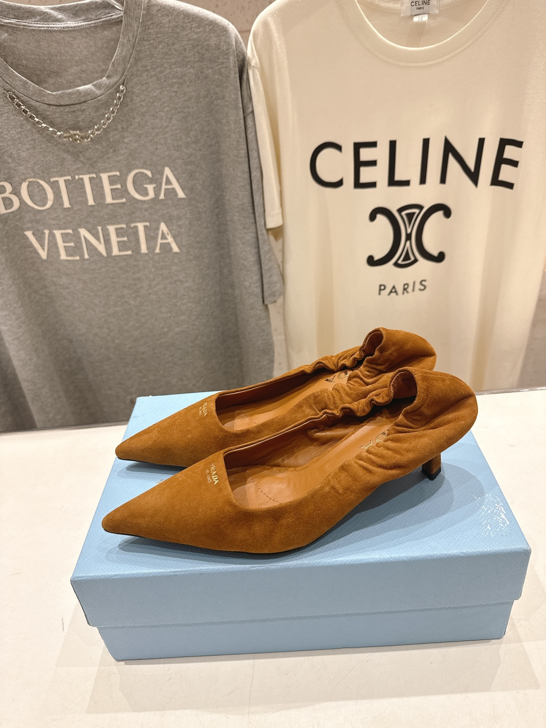 高版本出厂 PRADA* 普拉达F025 26ss春夏新品玛丽珍仙女风尖头高跟鞋单鞋时装鞋原版购入1:1