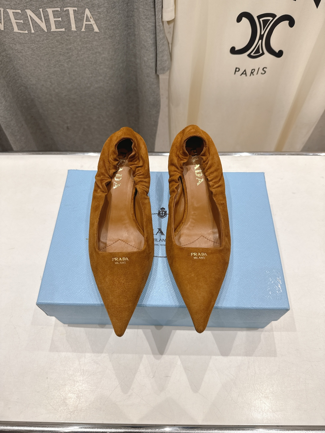 高版本出厂 PRADA* 普拉达F025 26ss春夏新品玛丽珍仙女风尖头高跟鞋单鞋时装鞋原版购入1:1
