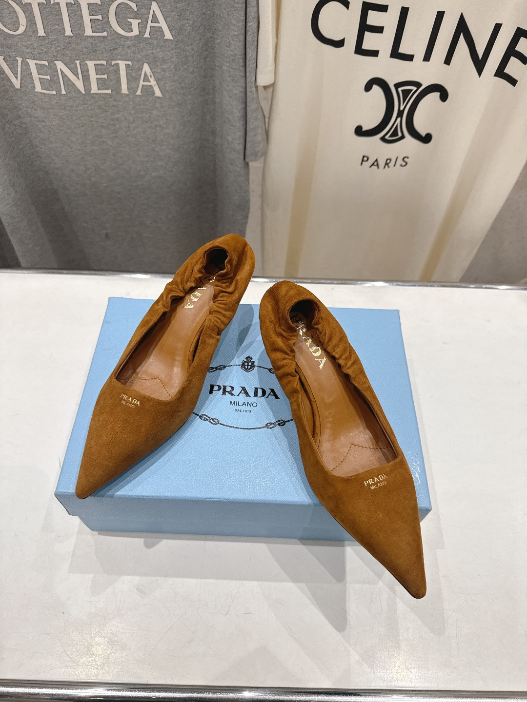 高版本出厂 PRADA* 普拉达F025 26ss春夏新品玛丽珍仙女风尖头高跟鞋单鞋时装鞋原版购入1:1