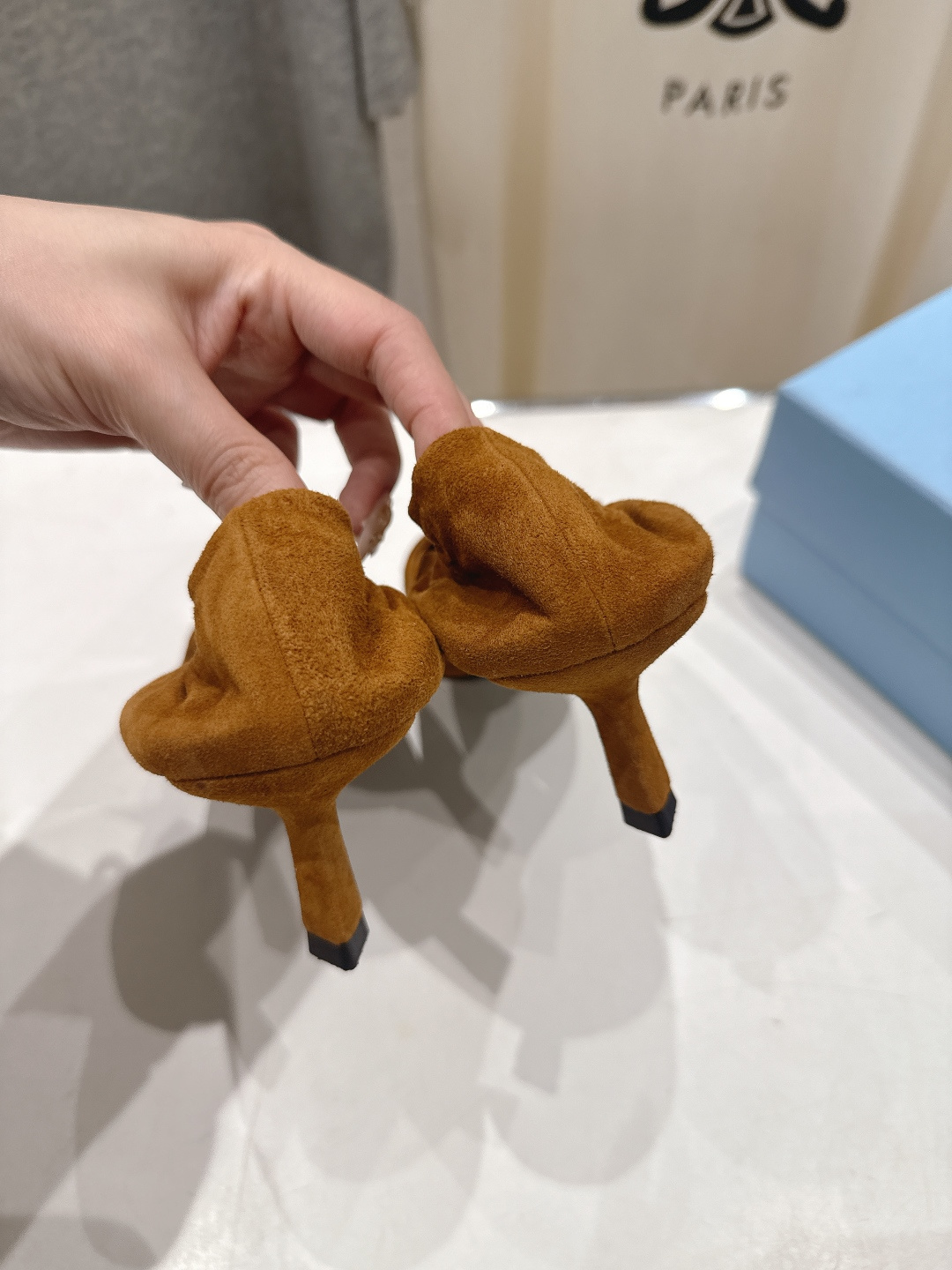 高版本出厂 PRADA* 普拉达F025 26ss春夏新品玛丽珍仙女风尖头高跟鞋单鞋时装鞋原版购入1:1