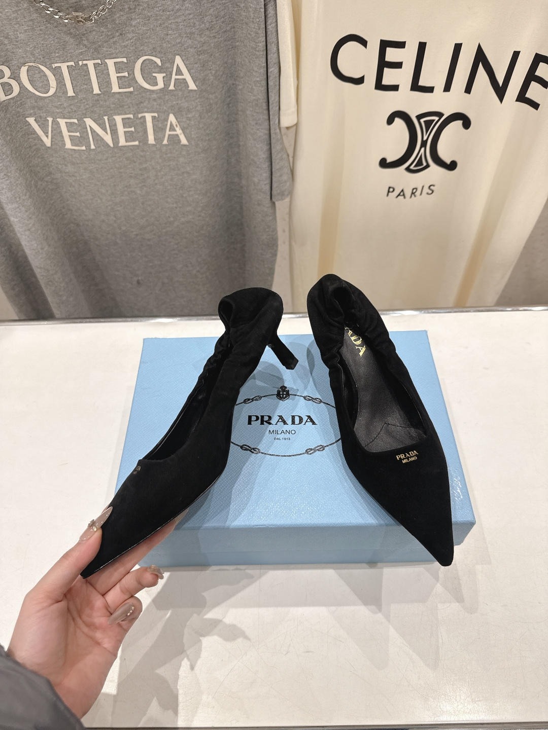 高版本出厂 PRADA* 普拉达F025 26ss春夏新品玛丽珍仙女风尖头高跟鞋单鞋时装鞋原版购入1:1