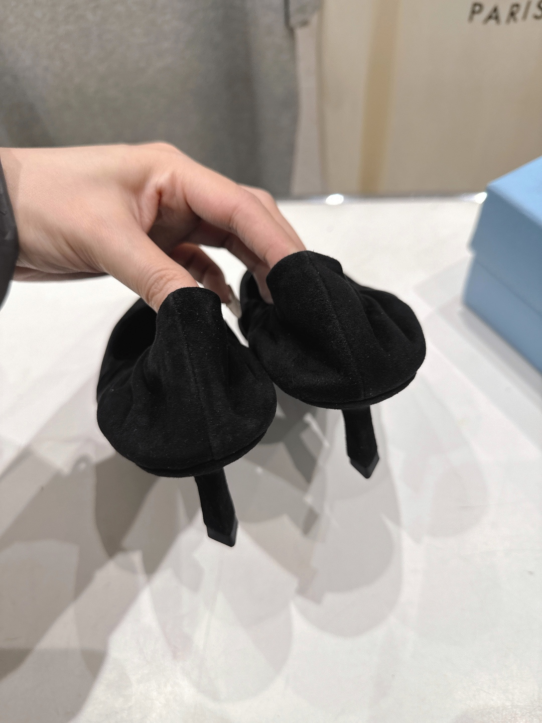 高版本出厂 PRADA* 普拉达F025 26ss春夏新品玛丽珍仙女风尖头高跟鞋单鞋时装鞋原版购入1:1