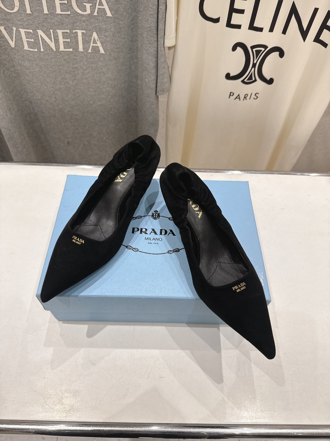 高版本出厂 PRADA* 普拉达F025 26ss春夏新品玛丽珍仙女风尖头高跟鞋单鞋时装鞋原版购入1:1