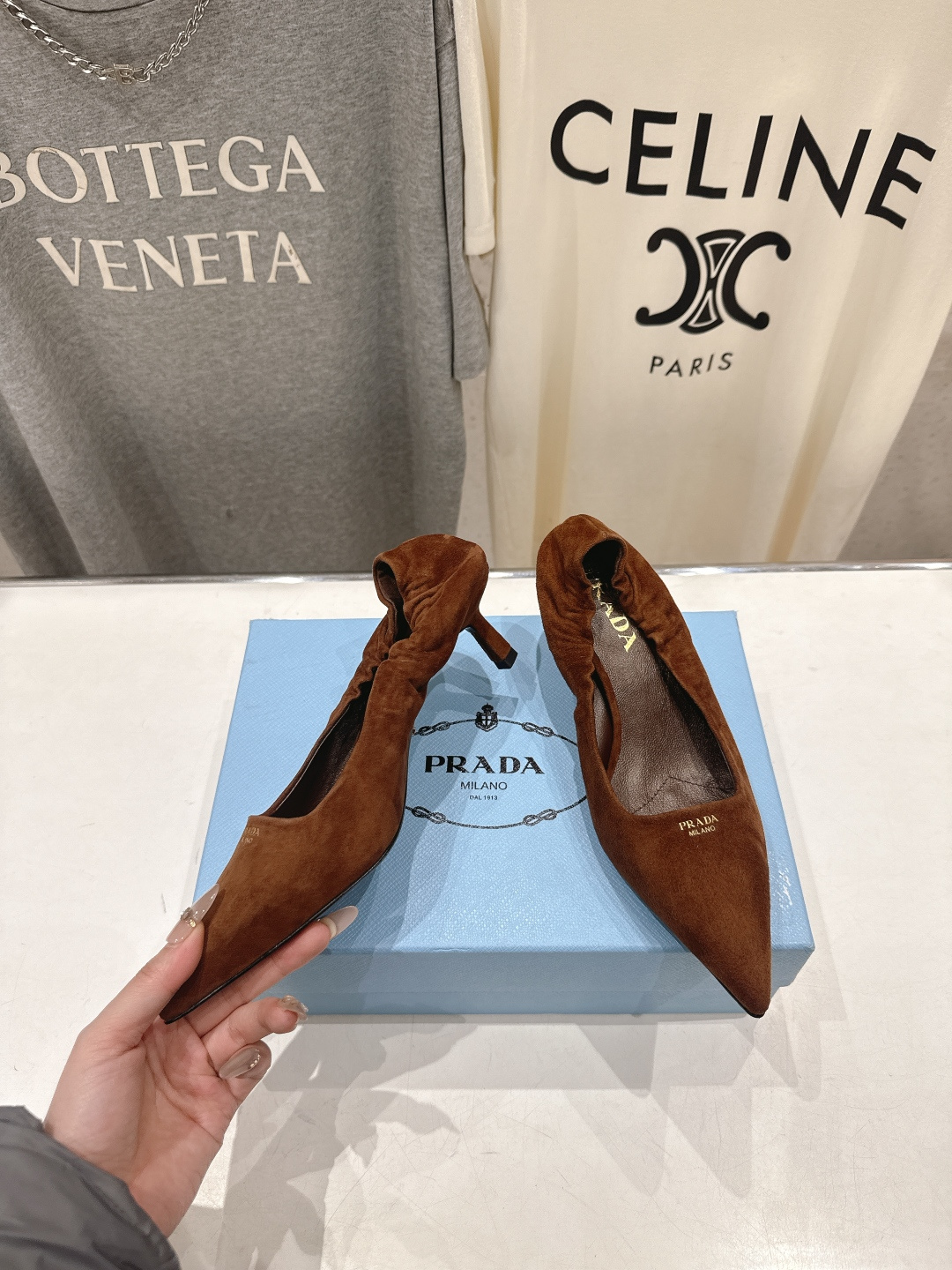 高版本出厂 PRADA* 普拉达F025 26ss春夏新品玛丽珍仙女风尖头高跟鞋单鞋时装鞋原版购入1:1