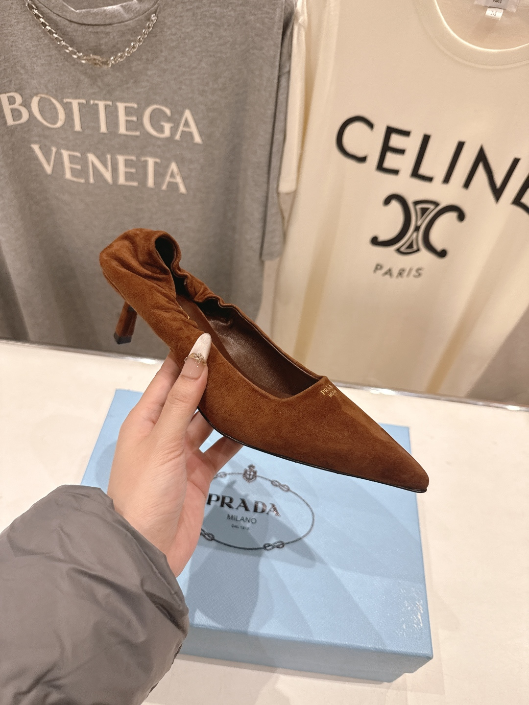 高版本出厂 PRADA* 普拉达F025 26ss春夏新品玛丽珍仙女风尖头高跟鞋单鞋时装鞋原版购入1:1