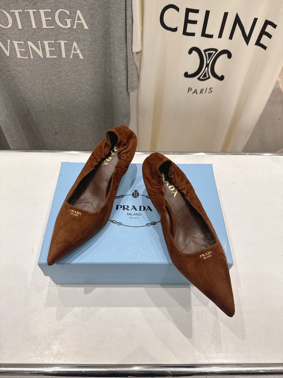 高版本出厂 PRADA* 普拉达F025 26ss春夏新品玛丽珍仙女风尖头高跟鞋单鞋时装鞋原版购入1:1