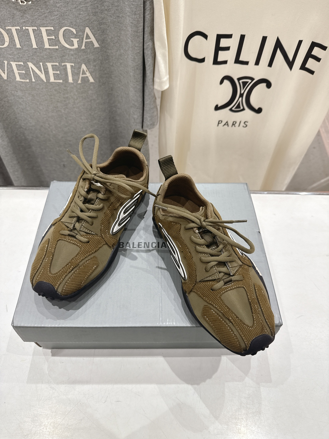 高版本出厂Balenciaga/巴黎世家 F046 26ss官方同步新款Monday Ultra 做旧压