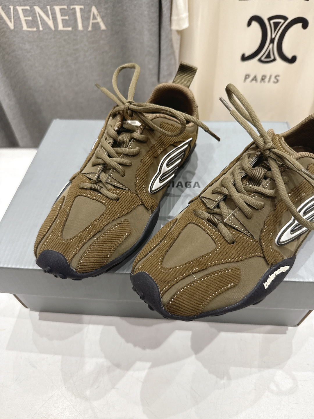 高版本出厂Balenciaga/巴黎世家 F046 26ss官方同步新款Monday Ultra 做旧压