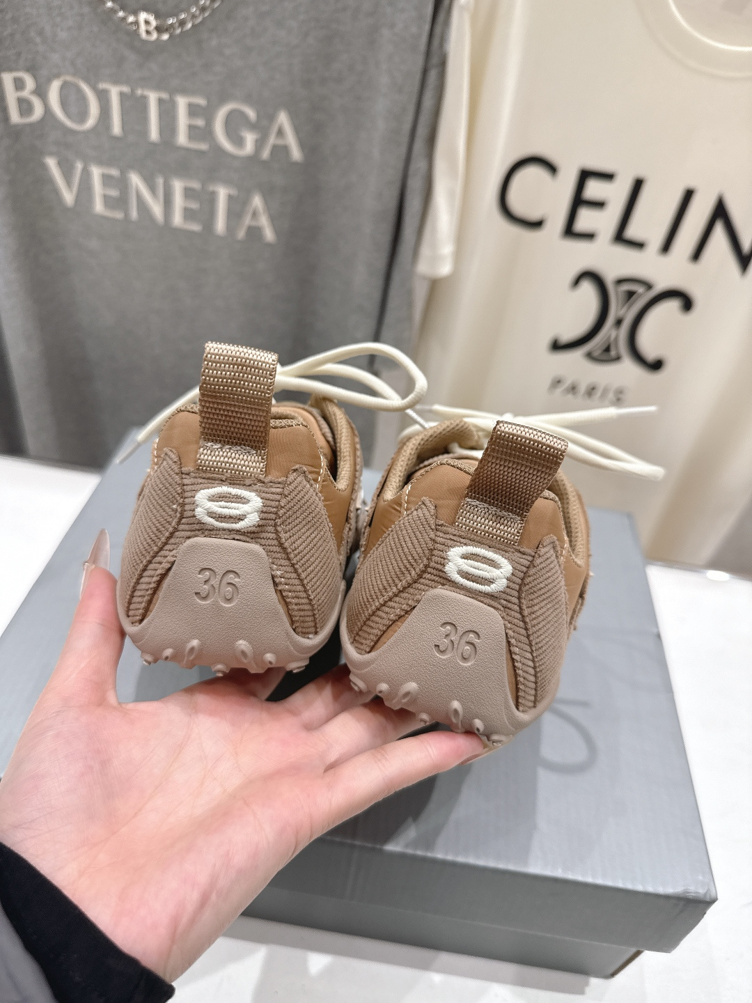 高版本出厂Balenciaga/巴黎世家 F046 26ss官方同步新款Monday Ultra 做旧压