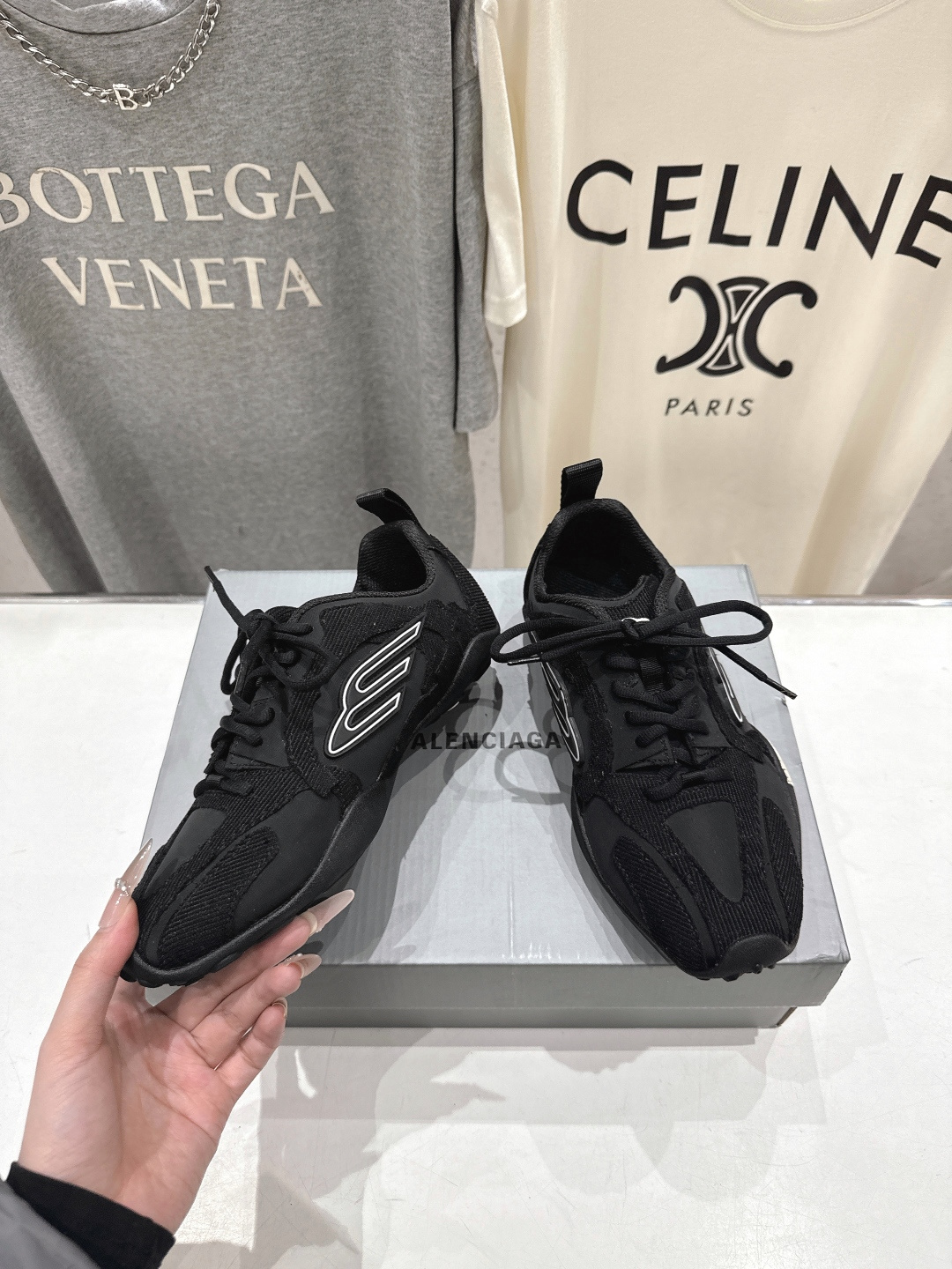 高版本出厂Balenciaga/巴黎世家 F046 26ss官方同步新款Monday Ultra 做旧压