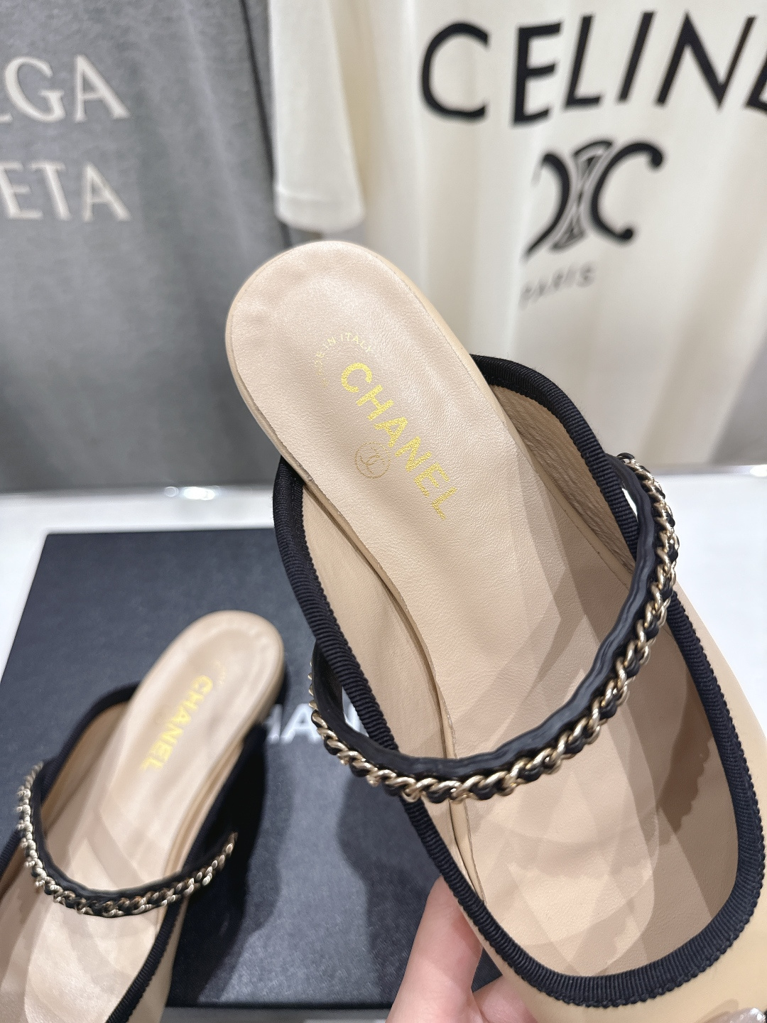 高版本出厂 CHANEL｜小香F013 2026/𝐒𝐒 𝐧𝐞𝐰春夏新品平底半包真皮拖鞋乐福鞋这一季的拖鞋