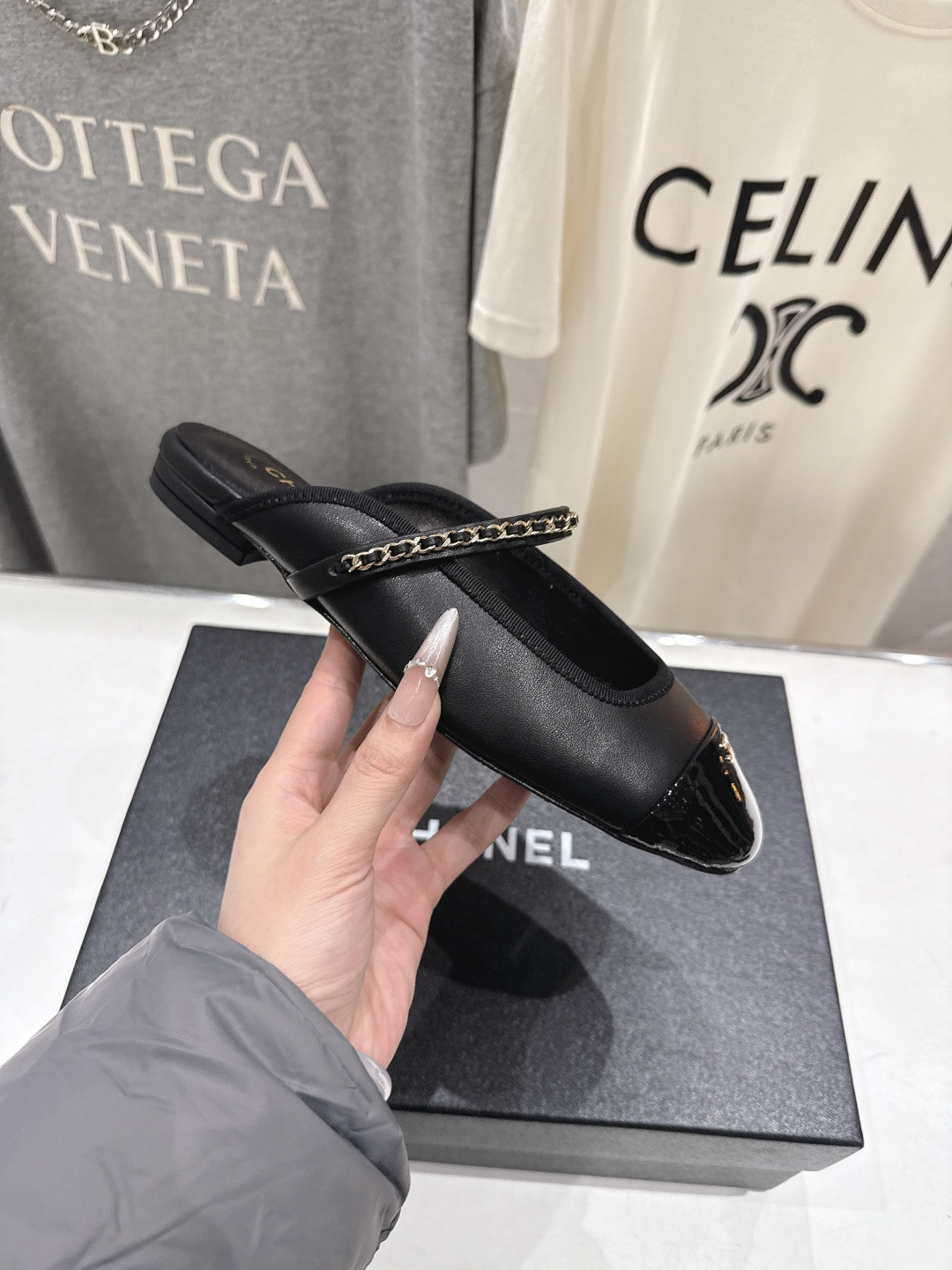 高版本出厂 CHANEL｜小香F013 2026/𝐒𝐒 𝐧𝐞𝐰春夏新品平底半包真皮拖鞋乐福鞋这一季的拖鞋