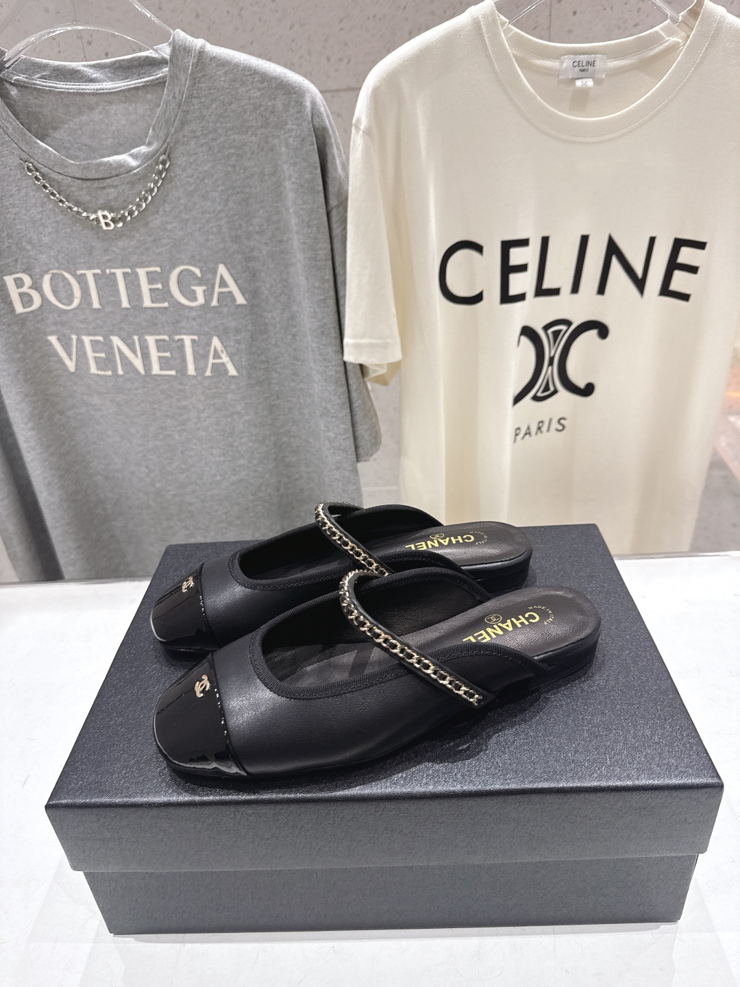 高版本出厂 CHANEL｜小香F013 2026/𝐒𝐒 𝐧𝐞𝐰春夏新品平底半包真皮拖鞋乐福鞋这一季的拖鞋