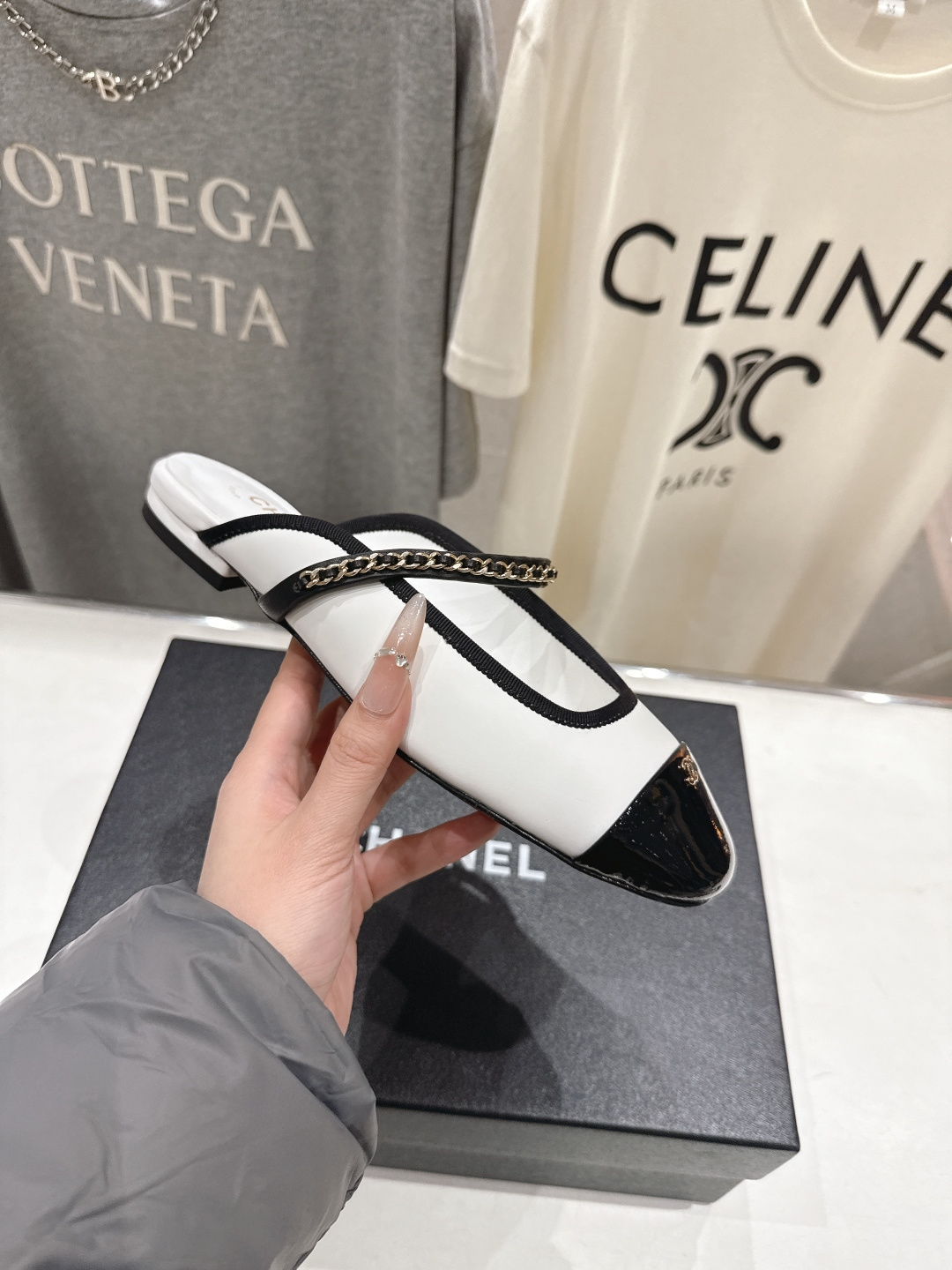 高版本出厂 CHANEL｜小香F013 2026/𝐒𝐒 𝐧𝐞𝐰春夏新品平底半包真皮拖鞋乐福鞋这一季的拖鞋