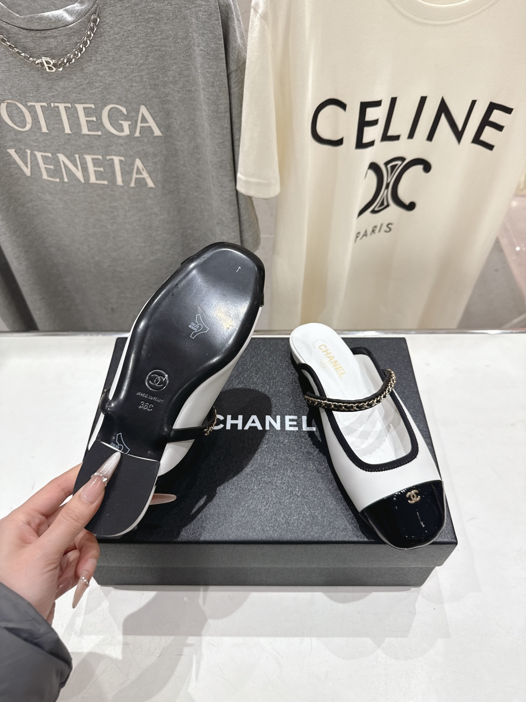 高版本出厂 CHANEL｜小香F013 2026/𝐒𝐒 𝐧𝐞𝐰春夏新品平底半包真皮拖鞋乐福鞋这一季的拖鞋