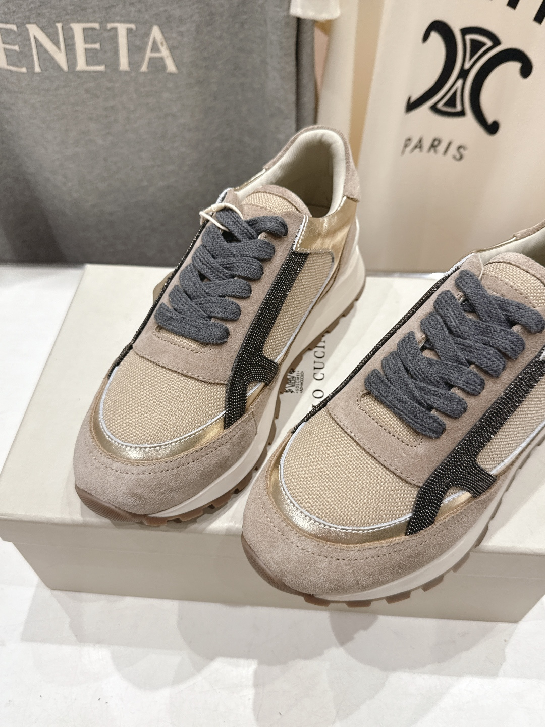 高版本出厂 Brunello Cucinelli 新款BC经典休闲鞋运动鞋系列单鞋BC是意大利知名品牌，