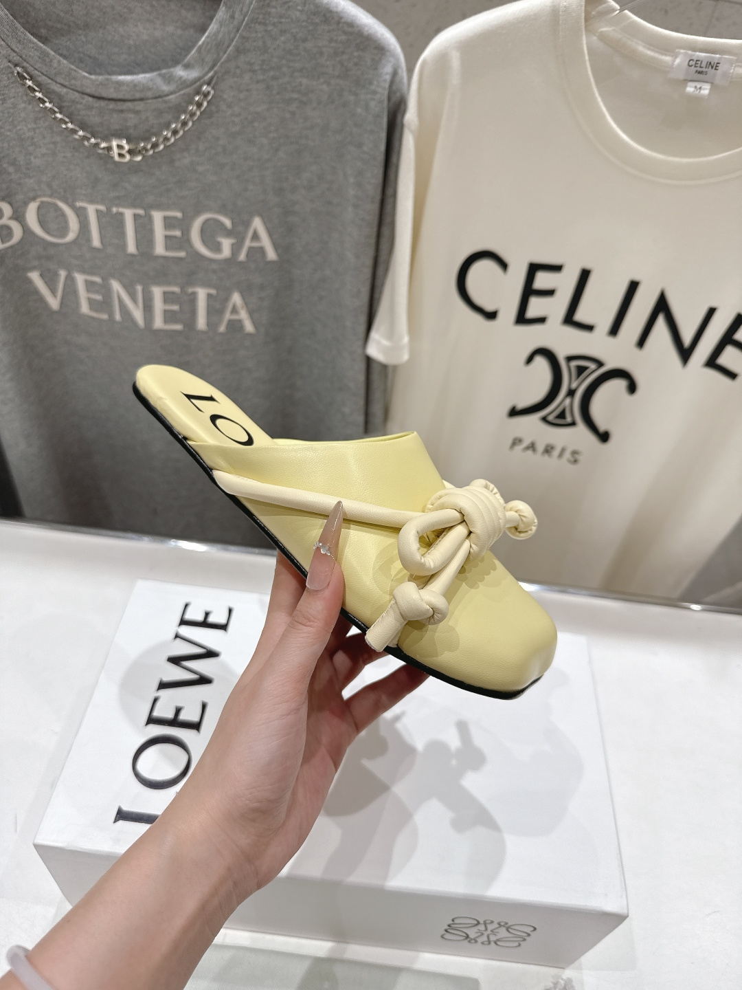 高版本出厂 LOEWE/罗意威F036 26ss春夏新款平底复古半包拖鞋乐福鞋懒人鞋原版购入，细节把控到