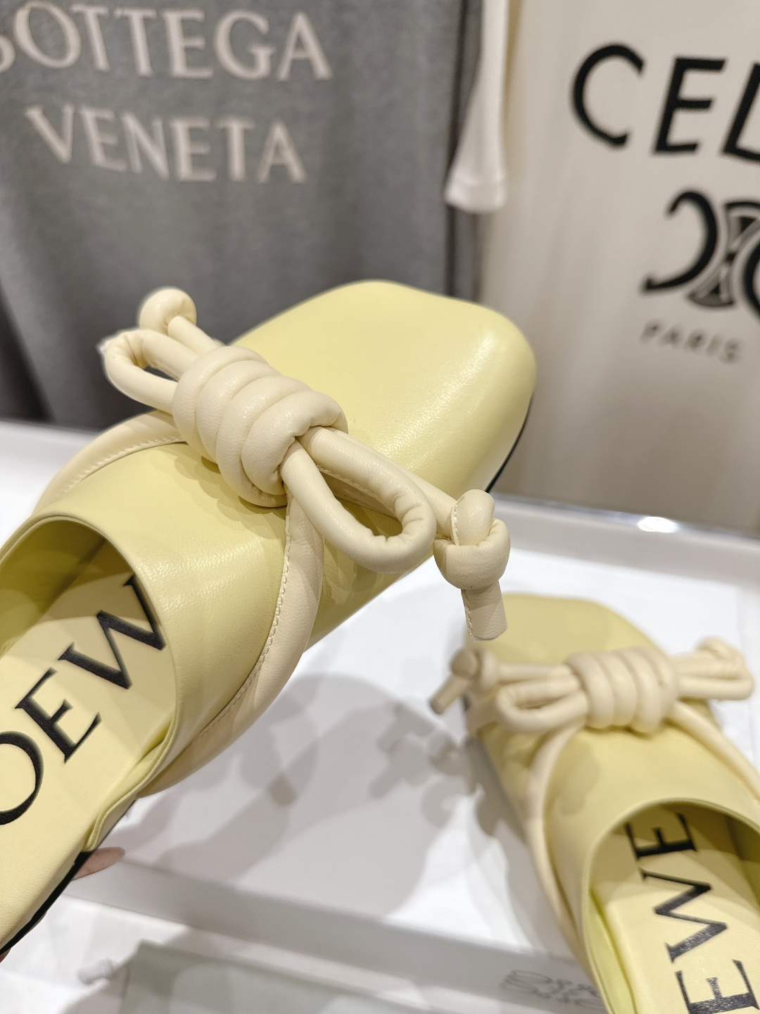 高版本出厂 LOEWE/罗意威F036 26ss春夏新款平底复古半包拖鞋乐福鞋懒人鞋原版购入，细节把控到