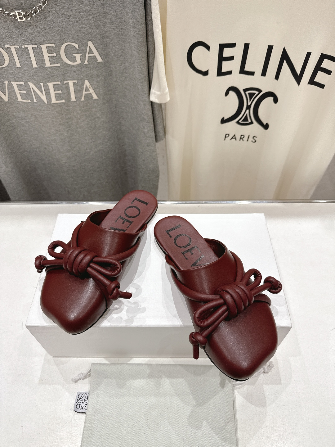 高版本出厂 LOEWE/罗意威F036 26ss春夏新款平底复古半包拖鞋乐福鞋懒人鞋原版购入，细节把控到