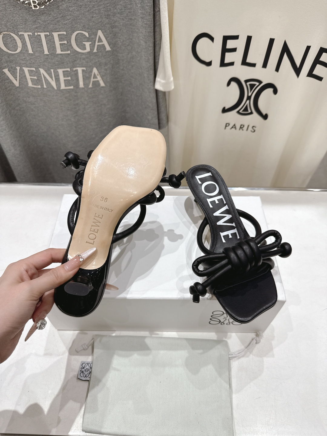 高版本出厂 LOEWE/罗意威2026ss/F036 新品复古风小高跟沙滩拖鞋～小红书、外网火爆款最近大
