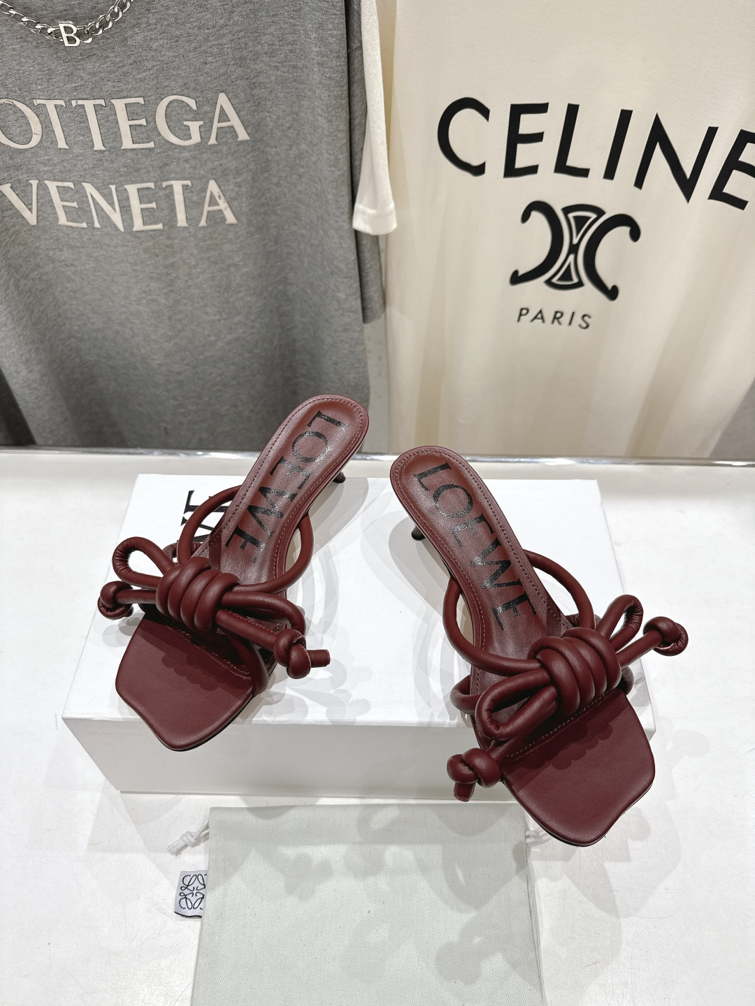 高版本出厂 LOEWE/罗意威2026ss/F036 新品复古风小高跟沙滩拖鞋～小红书、外网火爆款最近大