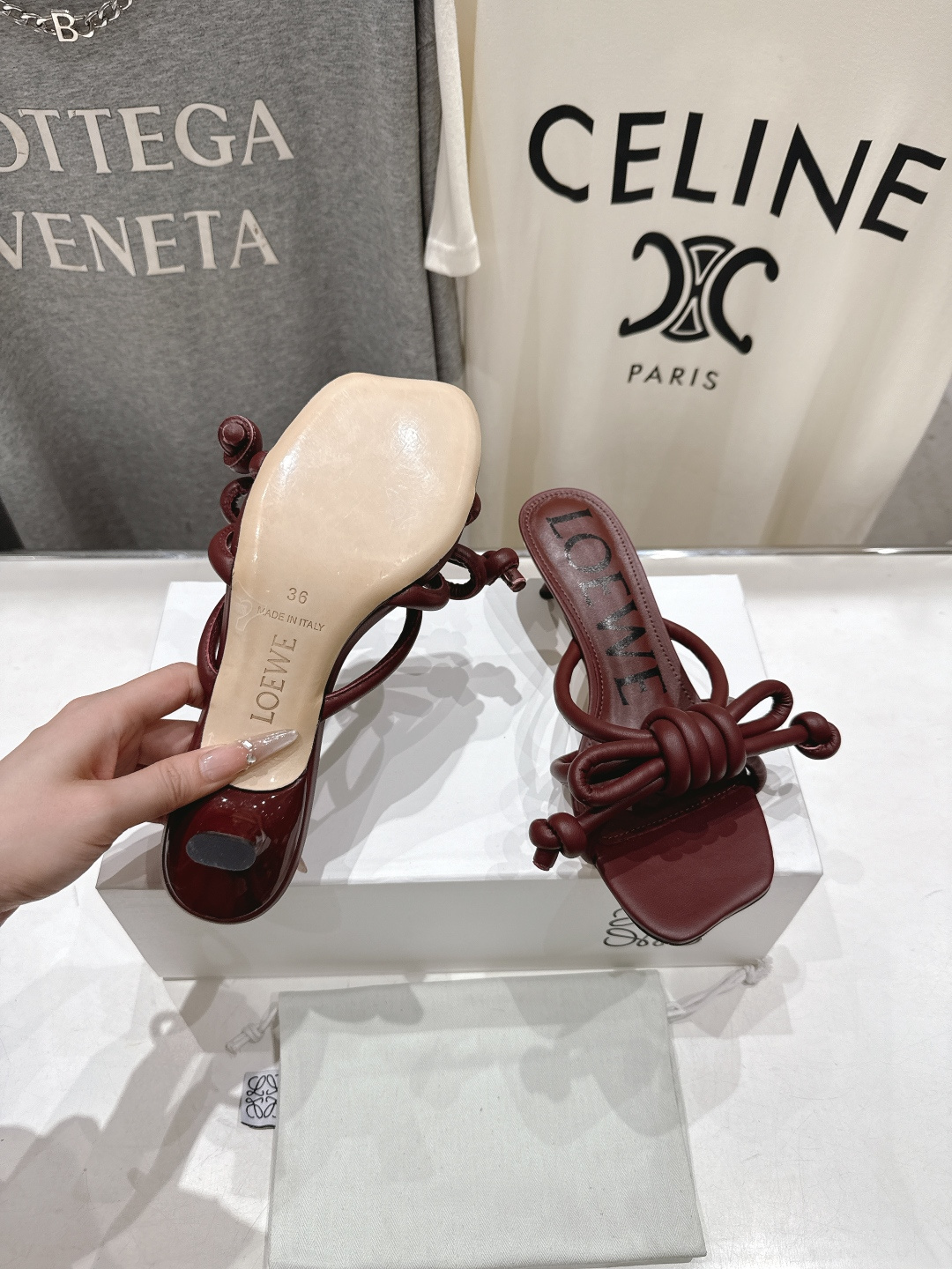 高版本出厂 LOEWE/罗意威2026ss/F036 新品复古风小高跟沙滩拖鞋～小红书、外网火爆款最近大