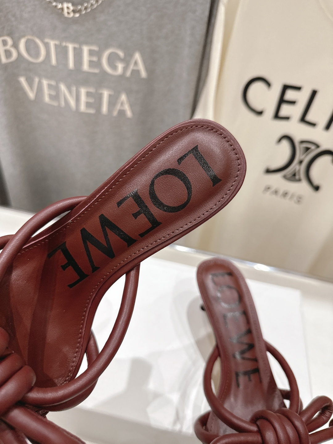 高版本出厂 LOEWE/罗意威2026ss/F036 新品复古风小高跟沙滩拖鞋～小红书、外网火爆款最近大