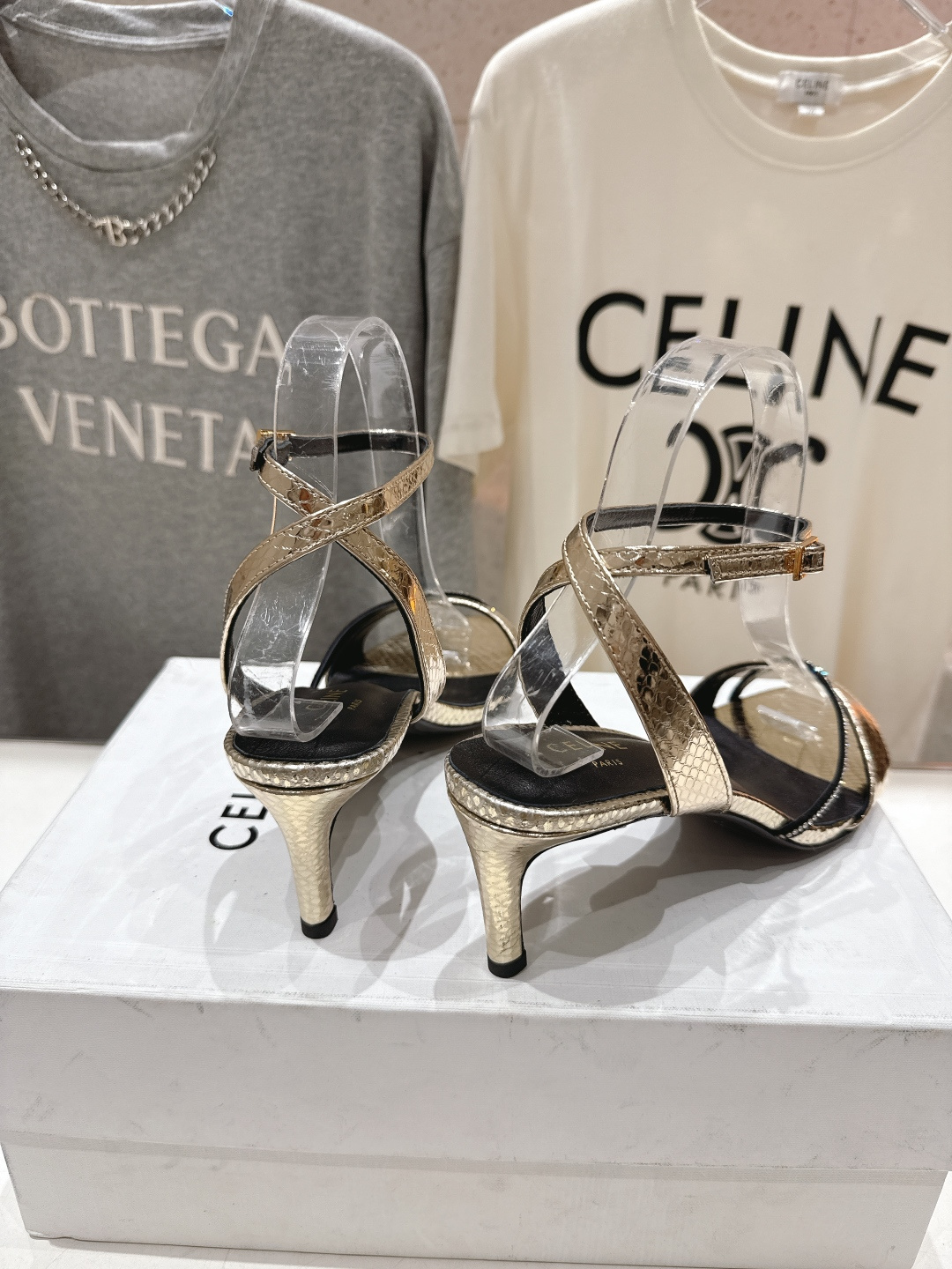 高版本出厂 Celine～赛琳F052 2026ss思琳夏季最新爆款高跟凉鞋时装鞋夏季搭配佳品，简直绝绝