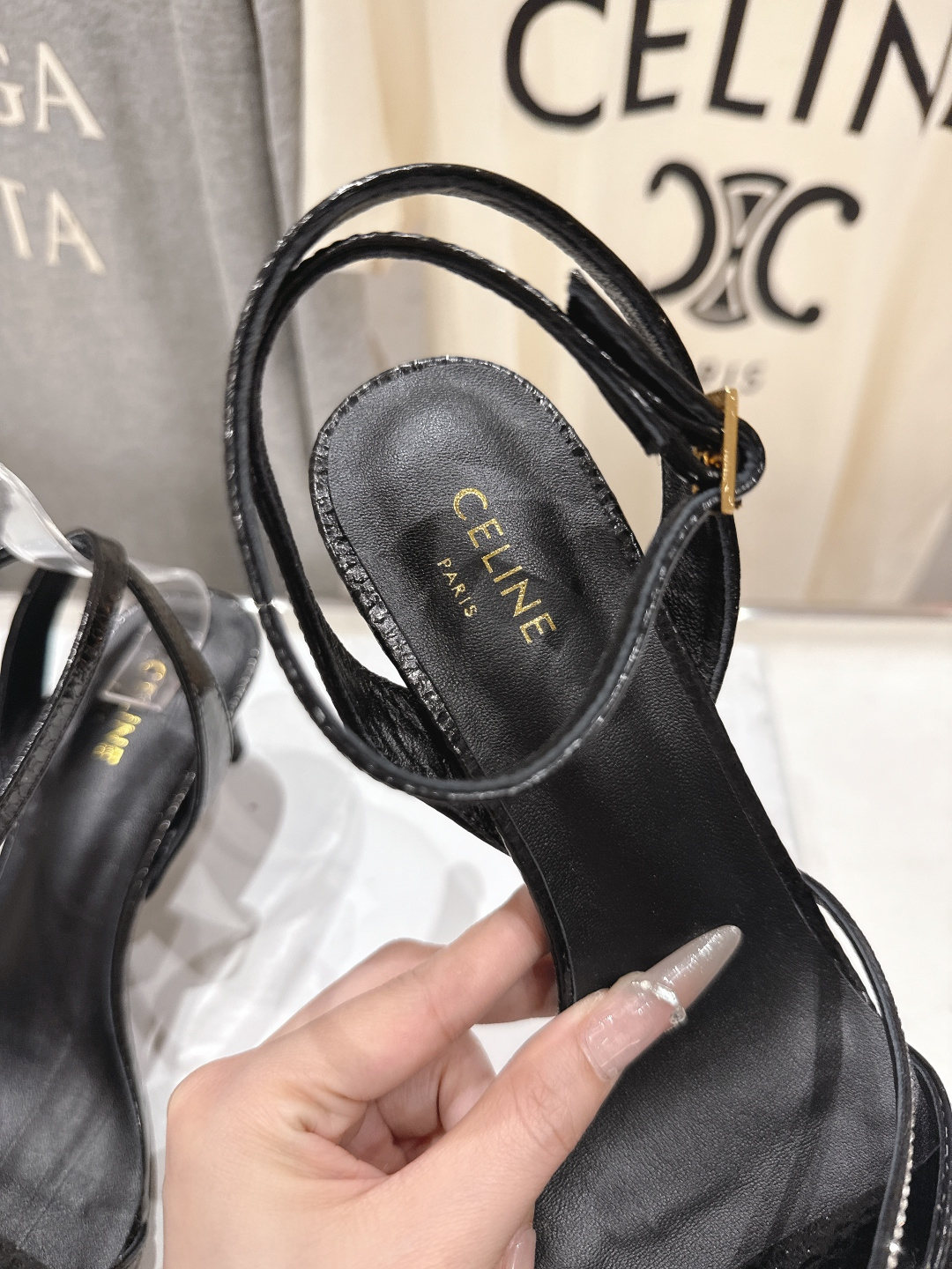 高版本出厂 Celine～赛琳F052 2026ss思琳夏季最新爆款高跟凉鞋时装鞋夏季搭配佳品，简直绝绝