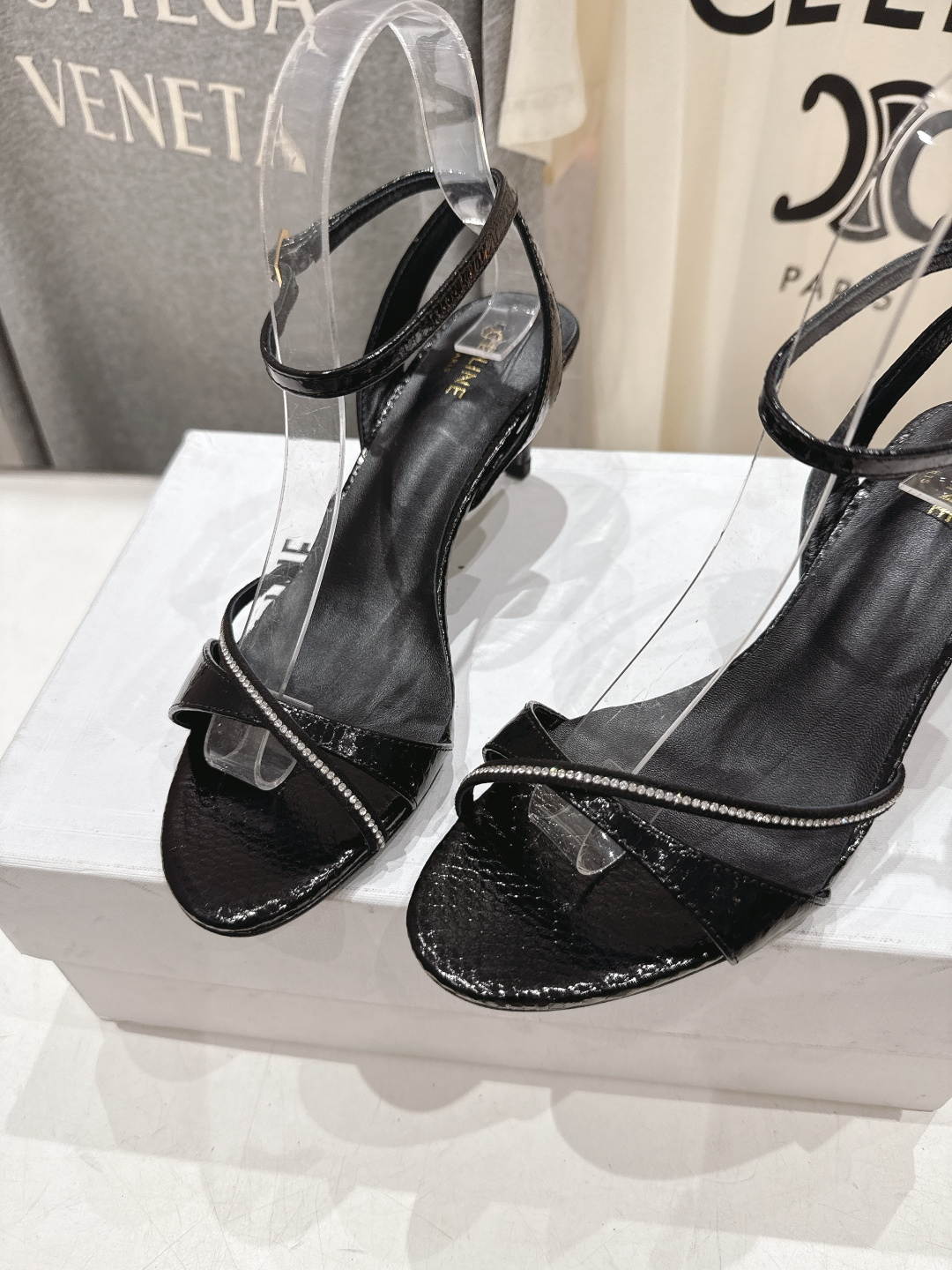 高版本出厂 Celine～赛琳F052 2026ss思琳夏季最新爆款高跟凉鞋时装鞋夏季搭配佳品，简直绝绝