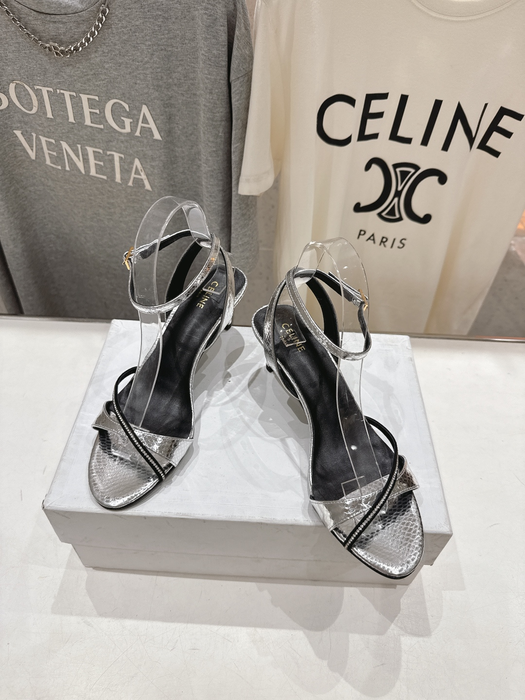 高版本出厂 Celine～赛琳F052 2026ss思琳夏季最新爆款高跟凉鞋时装鞋夏季搭配佳品，简直绝绝