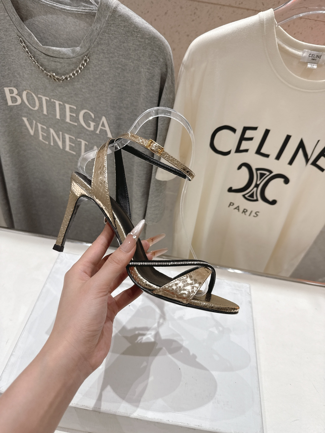 高版本出厂 Celine～赛琳F052 2026ss思琳夏季最新爆款高跟凉鞋时装鞋夏季搭配佳品，简直绝绝