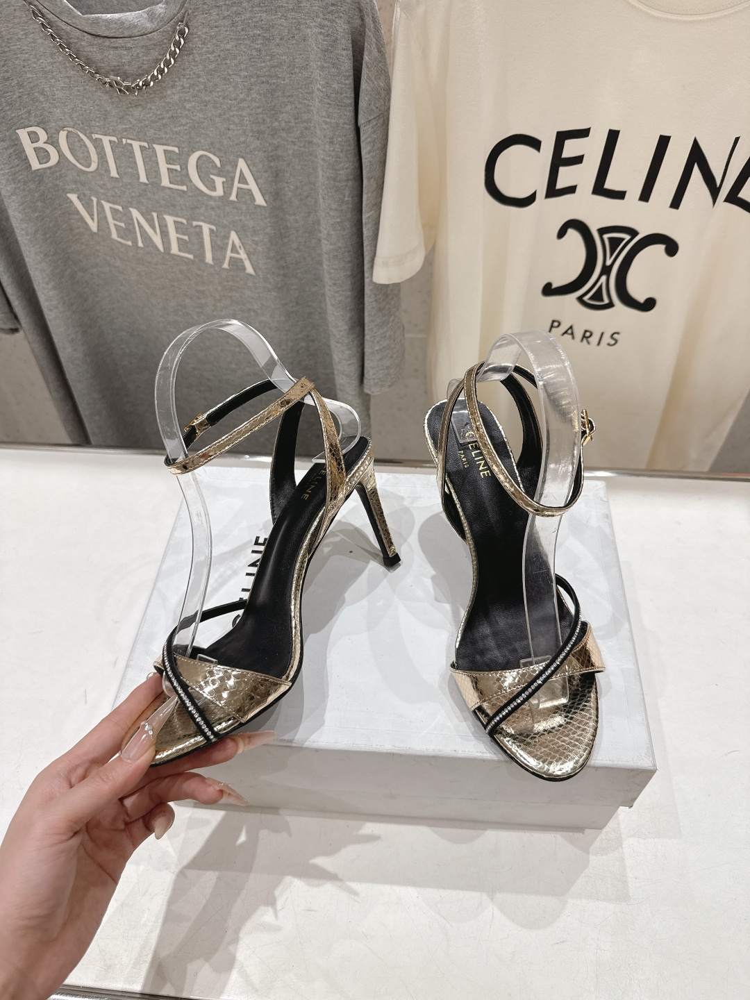 高版本出厂 Celine～赛琳F052 2026ss思琳夏季最新爆款高跟凉鞋时装鞋夏季搭配佳品，简直绝绝