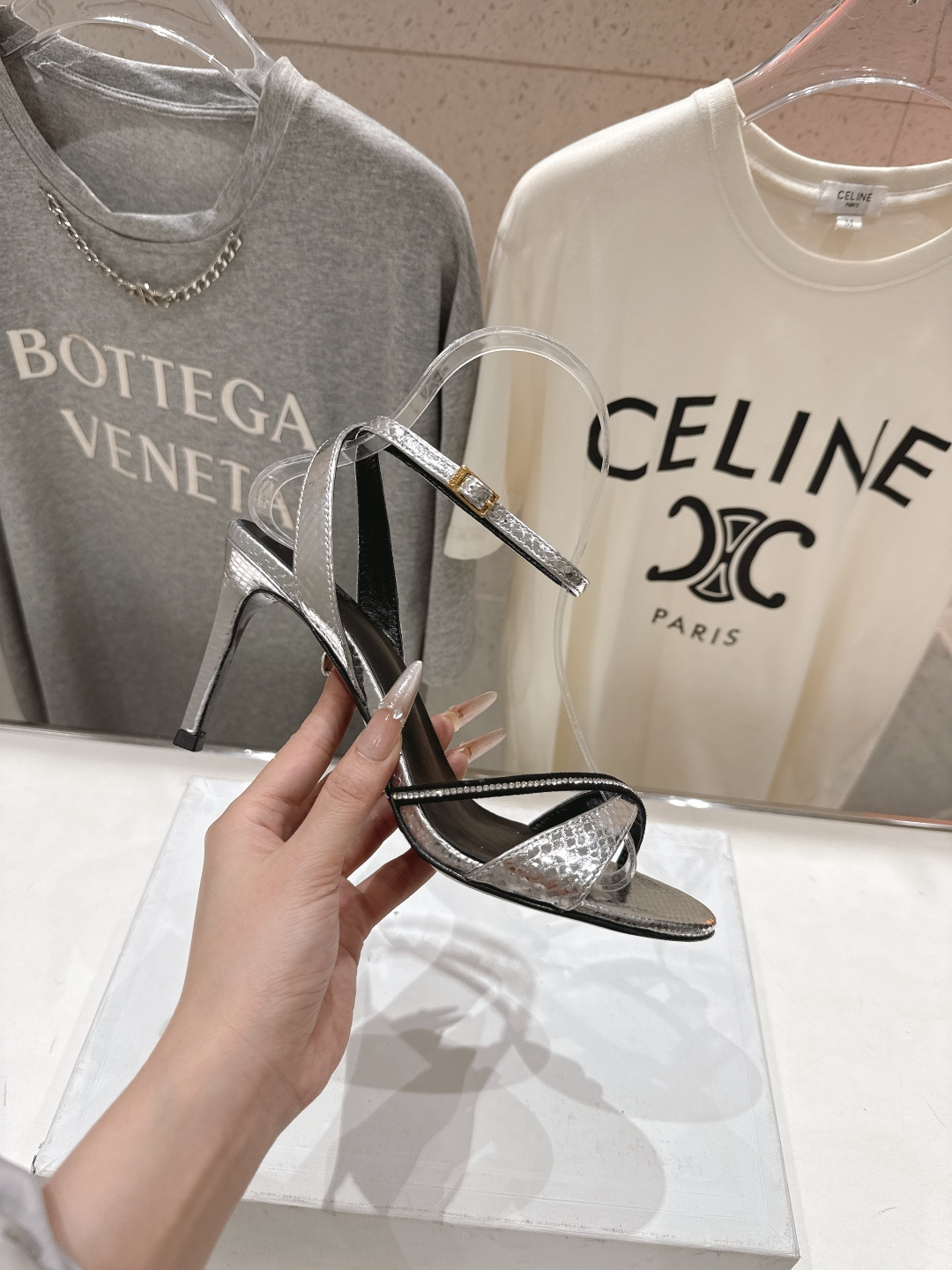 高版本出厂 Celine～赛琳F052 2026ss思琳夏季最新爆款高跟凉鞋时装鞋夏季搭配佳品，简直绝绝