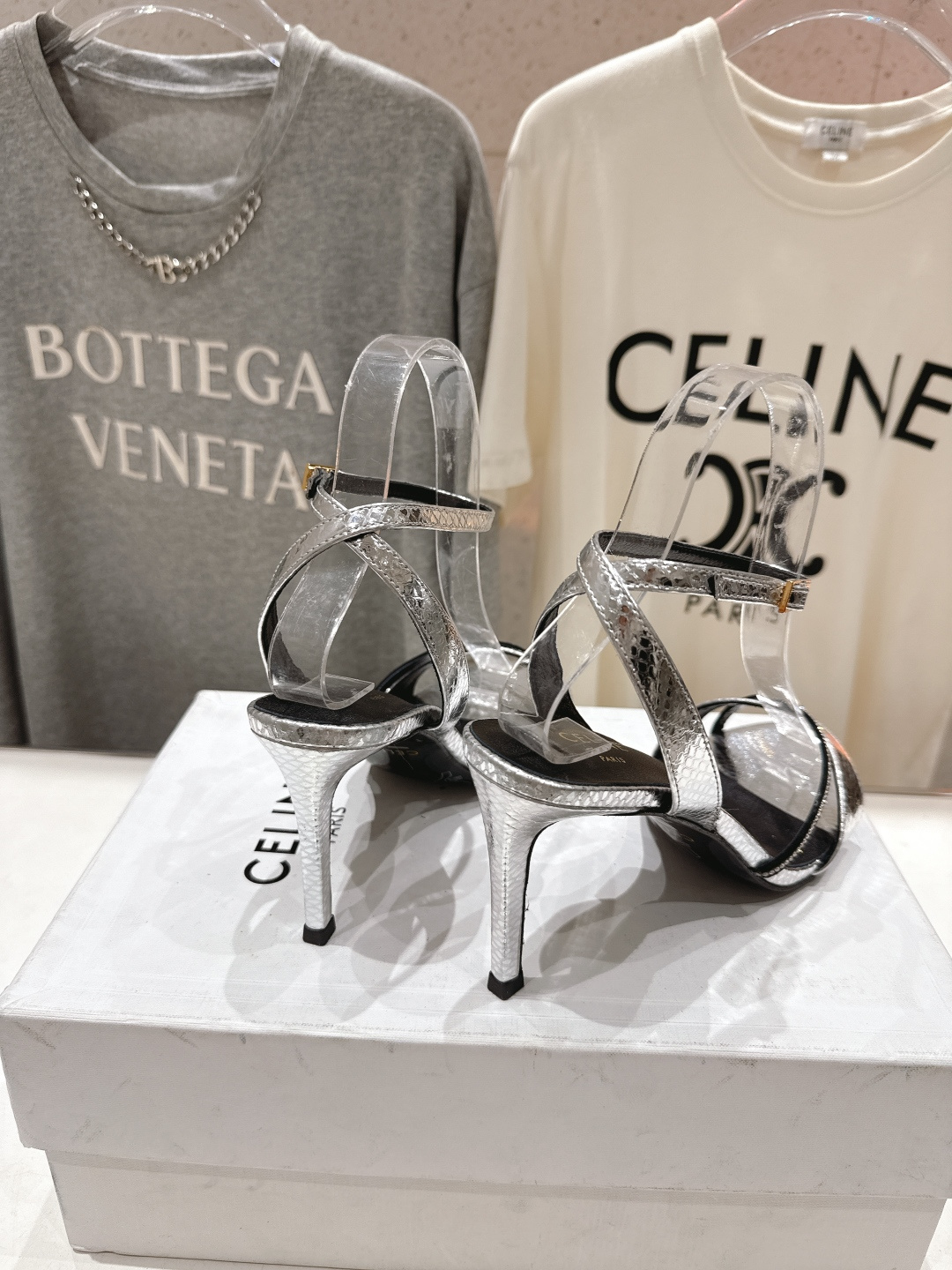 高版本出厂 Celine～赛琳F052 2026ss思琳夏季最新爆款高跟凉鞋时装鞋夏季搭配佳品，简直绝绝