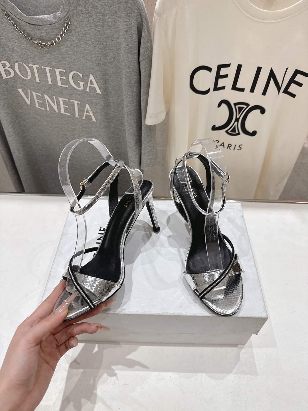 高版本出厂 Celine～赛琳F052 2026ss思琳夏季最新爆款高跟凉鞋时装鞋夏季搭配佳品，简直绝绝