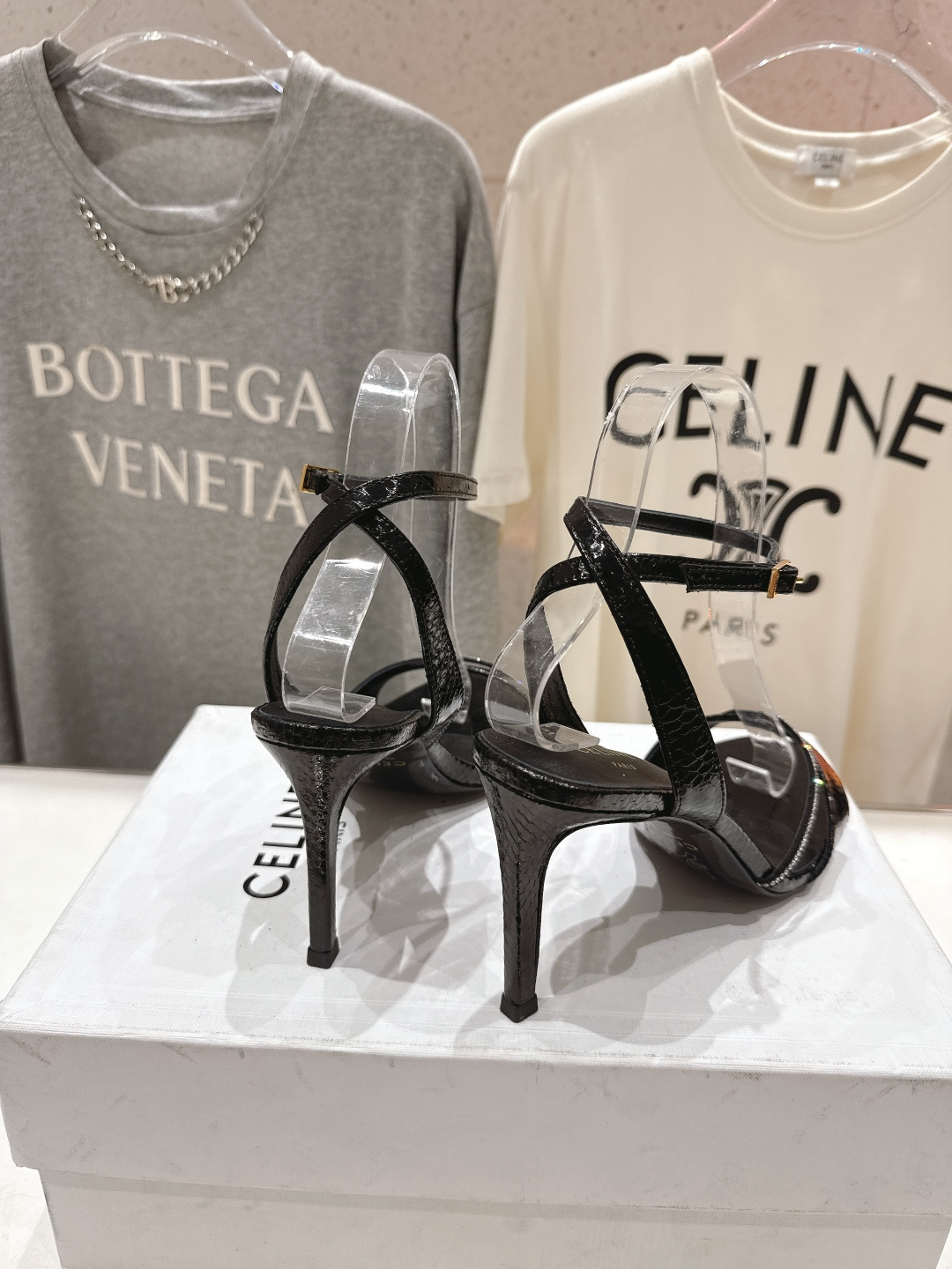 高版本出厂 Celine～赛琳F052 2026ss思琳夏季最新爆款高跟凉鞋时装鞋夏季搭配佳品，简直绝绝