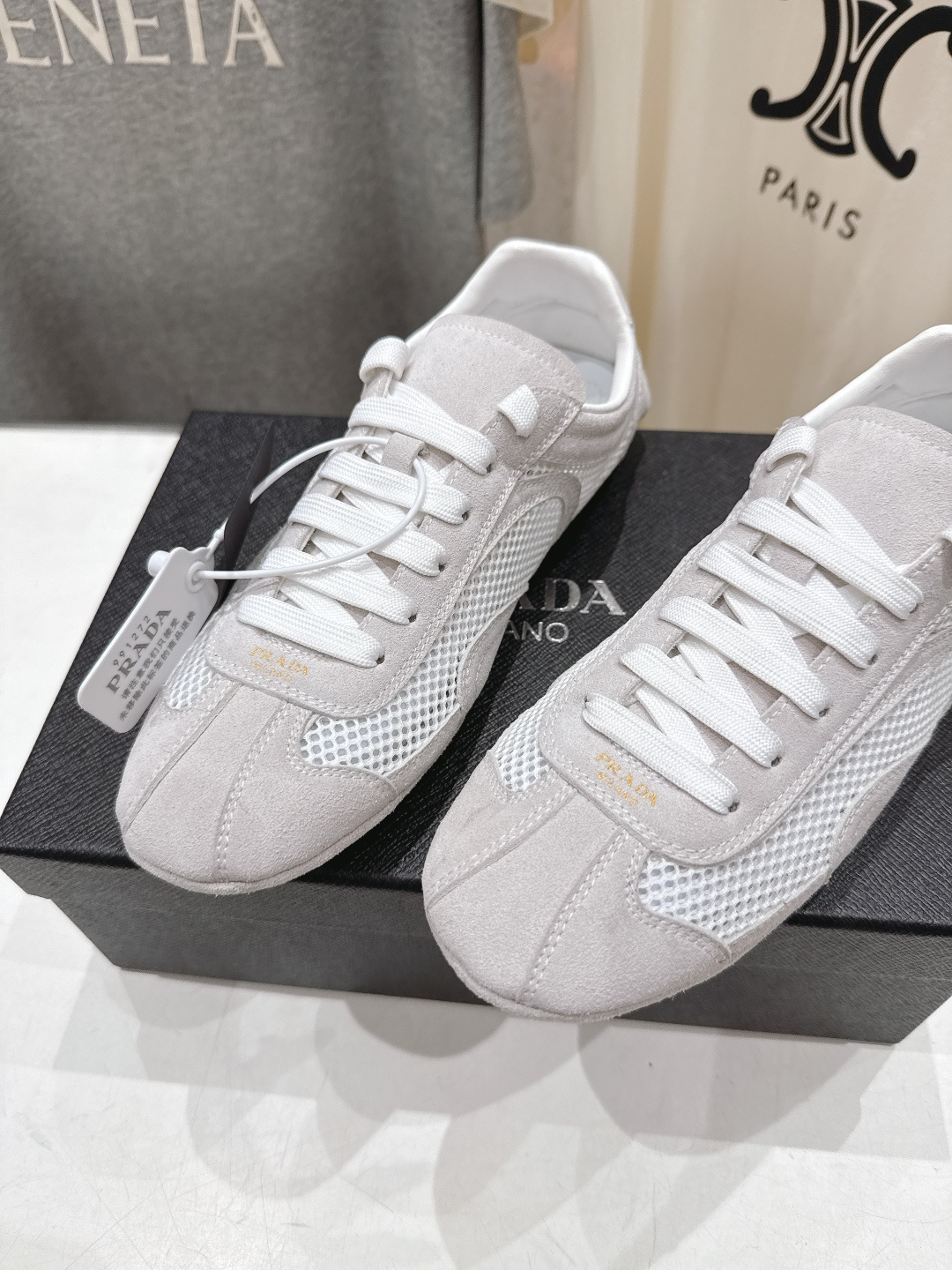 高版本出厂 Prada/普拉达P家26ssF029～new新款系带休闲运动鞋，上脚非常舒服软胶底素有踩云