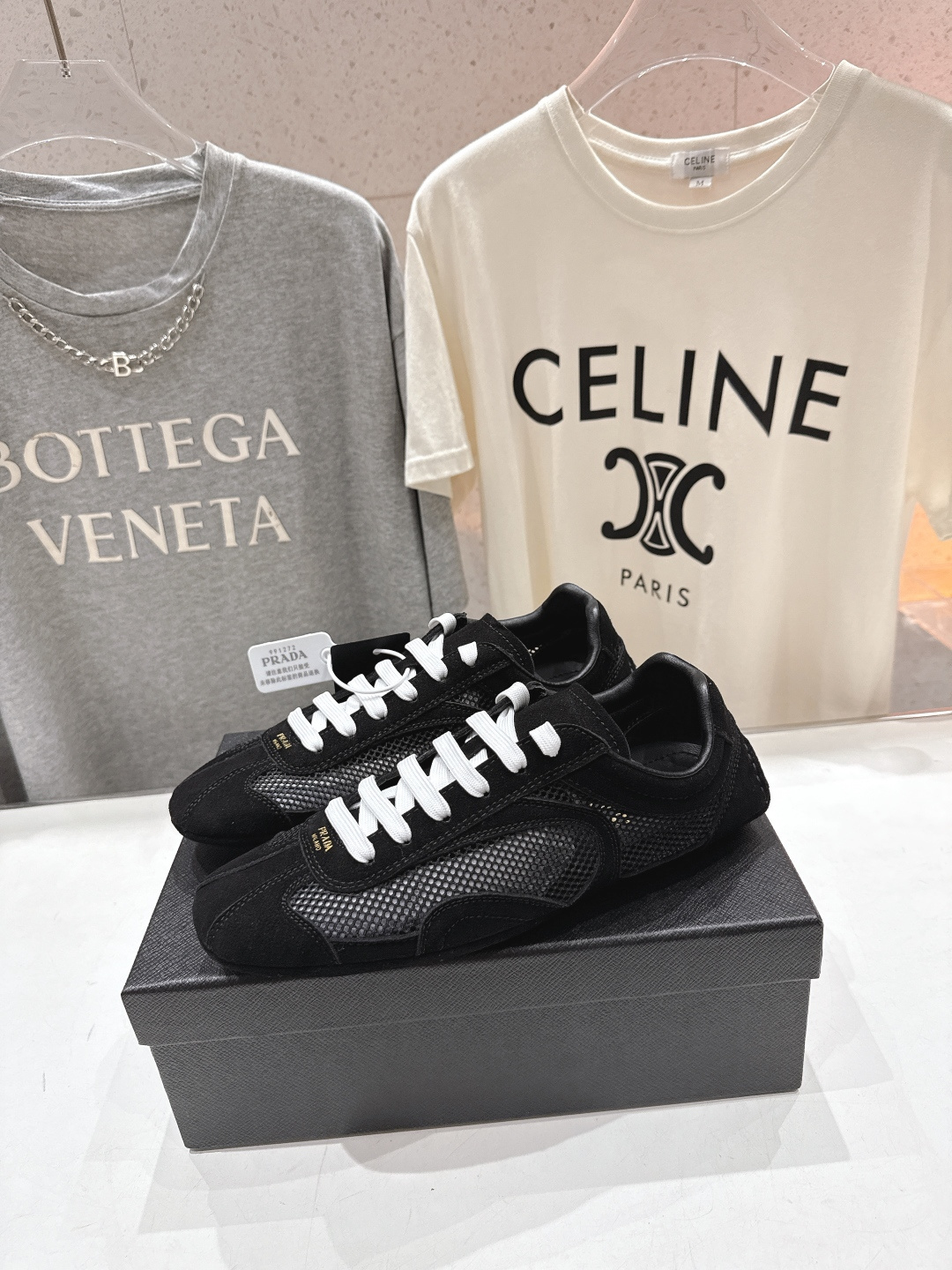 高版本出厂 Prada/普拉达P家26ssF029～new新款系带休闲运动鞋，上脚非常舒服软胶底素有踩云