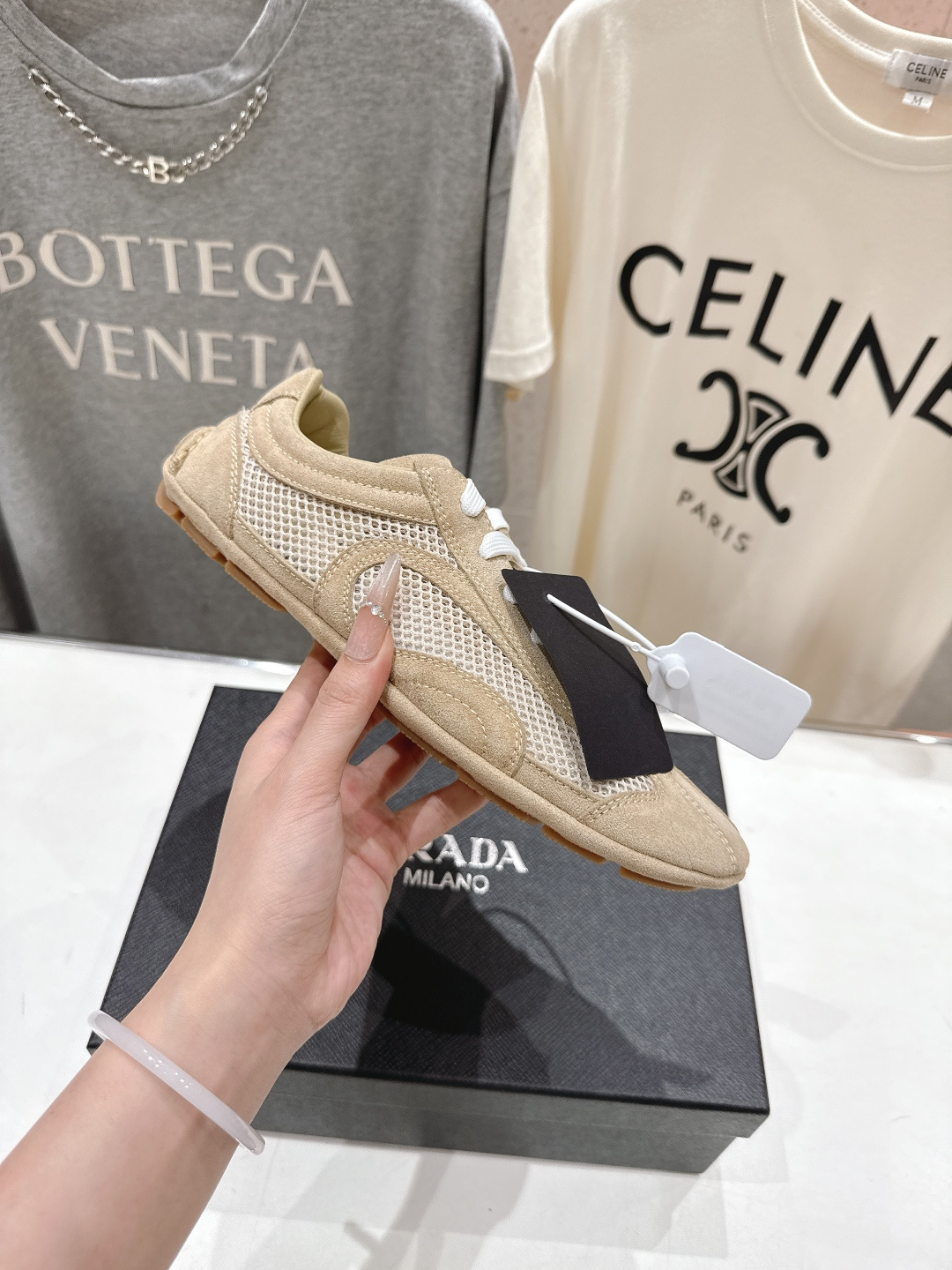 高版本出厂 Prada/普拉达P家26ssF029～new新款系带休闲运动鞋，上脚非常舒服软胶底素有踩云