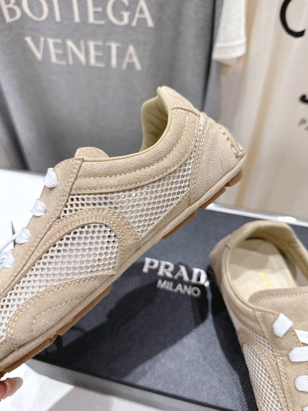 高版本出厂 Prada/普拉达P家26ssF029～new新款系带休闲运动鞋，上脚非常舒服软胶底素有踩云