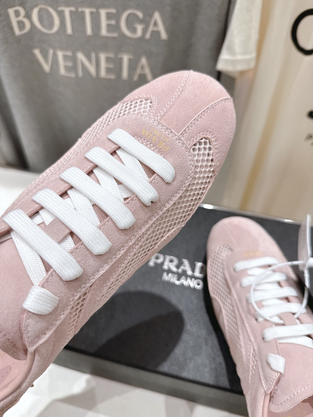 高版本出厂 Prada/普拉达P家26ssF029～new新款系带休闲运动鞋，上脚非常舒服软胶底素有踩云