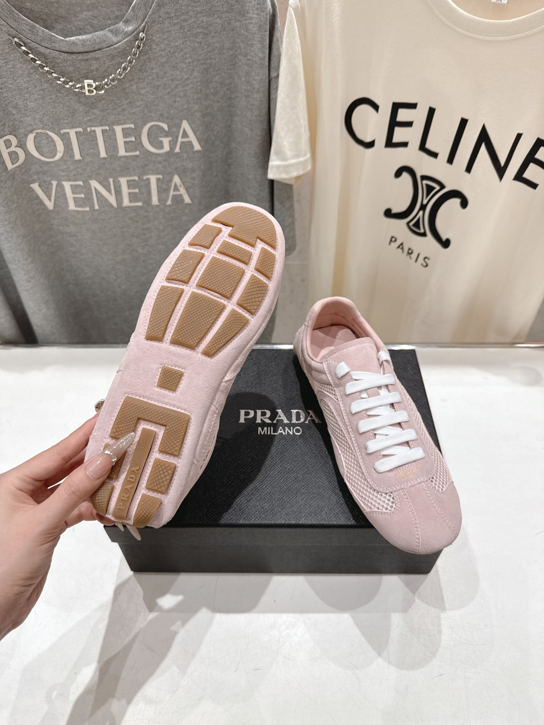 高版本出厂 Prada/普拉达P家26ssF029～new新款系带休闲运动鞋，上脚非常舒服软胶底素有踩云