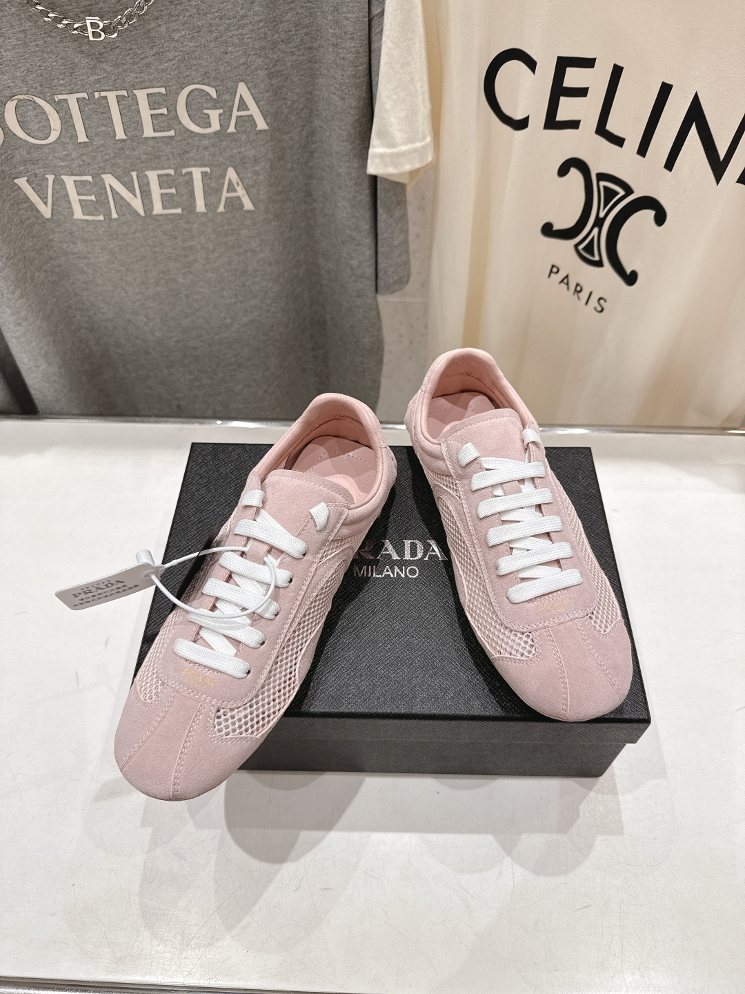 高版本出厂 Prada/普拉达P家26ssF029～new新款系带休闲运动鞋，上脚非常舒服软胶底素有踩云